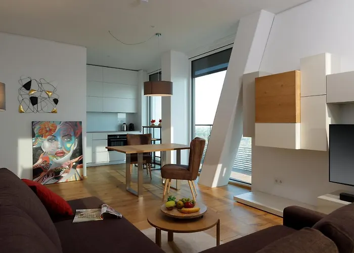 Triiiple Level 21 Mit Balkon Und Tiefgarage Vídeň