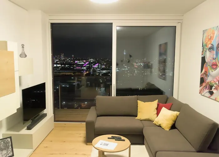Triiiple Level 21 Mit Balkon Und Tiefgarage